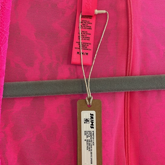 Lace Skims Dress - Picture 7 of 10